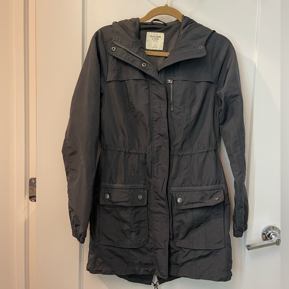 Hooded Rain Jacket W/Multiple Pockets - image 1